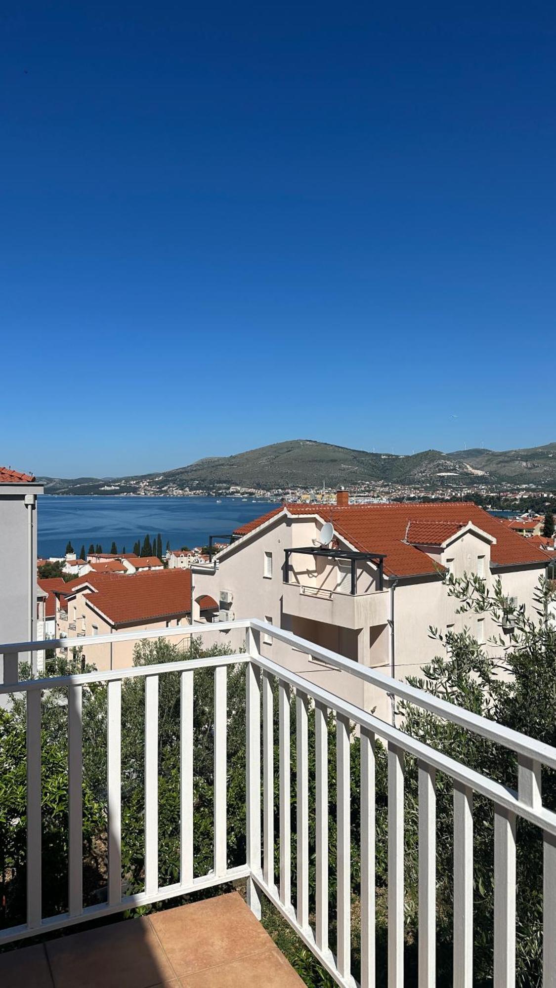 Apartment Arleta Trogir Bagian luar foto