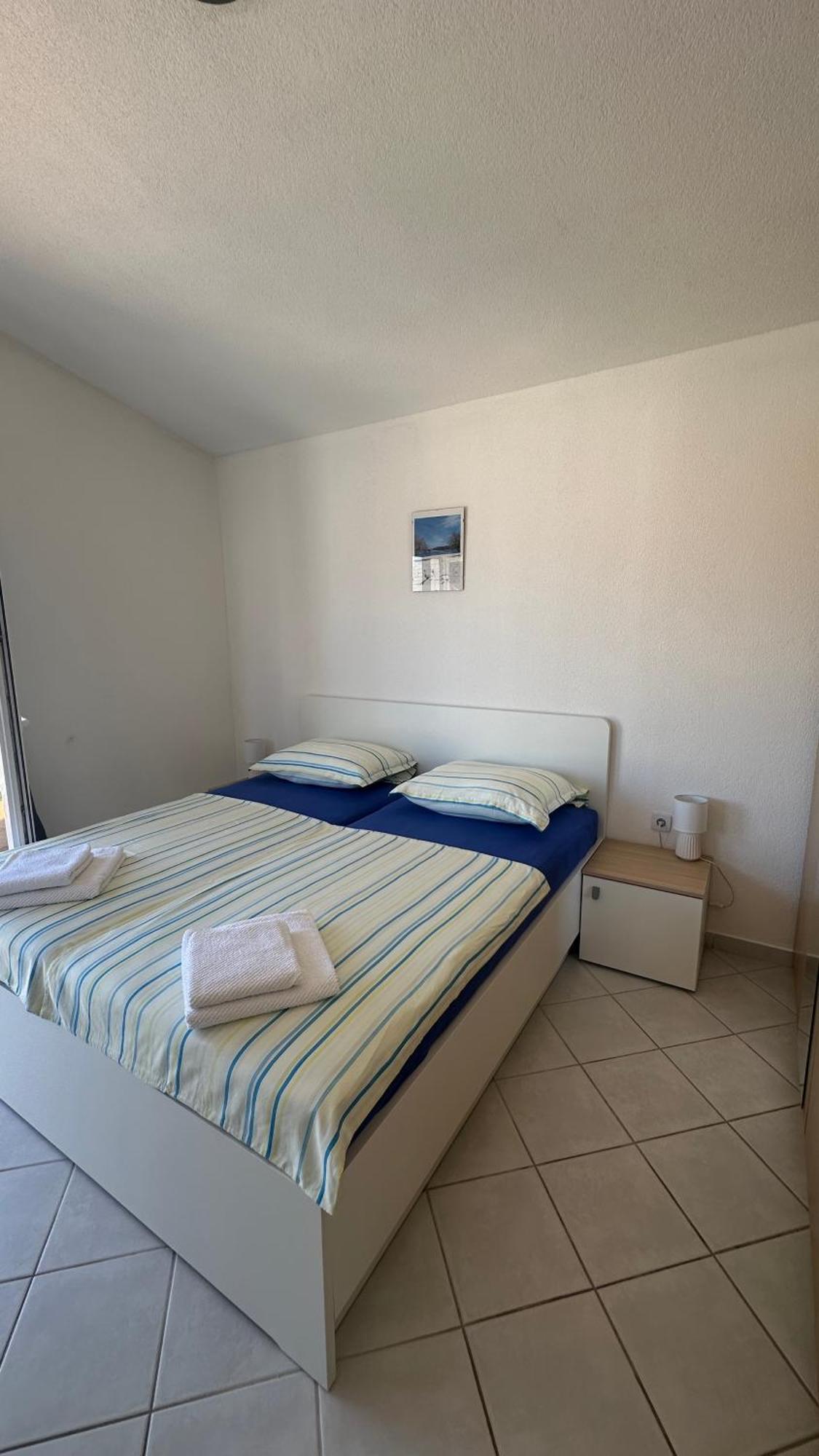 Apartment Arleta Trogir Bagian luar foto