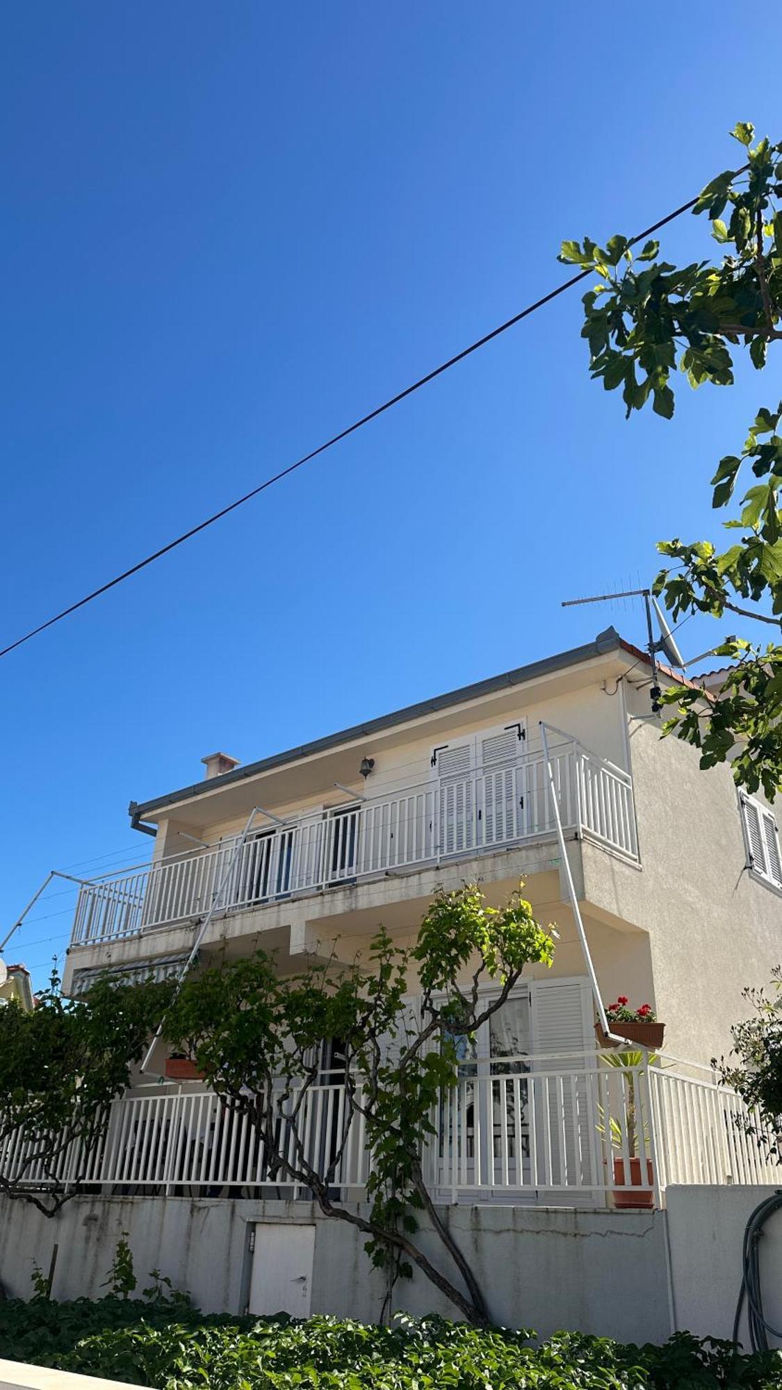 Apartment Arleta Trogir Bagian luar foto