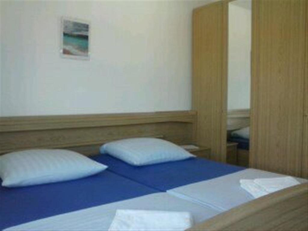 Apartment Arleta Trogir Bagian luar foto